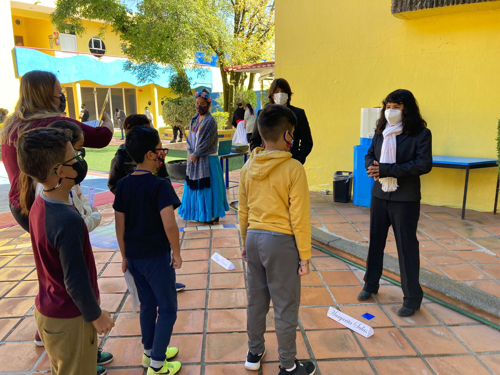 Alumnos de Secundaria de Colegio Hikma interpretaron personajes de la histiria 